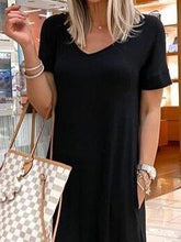 Robe décontractée à manches courtes et col en V avec poches